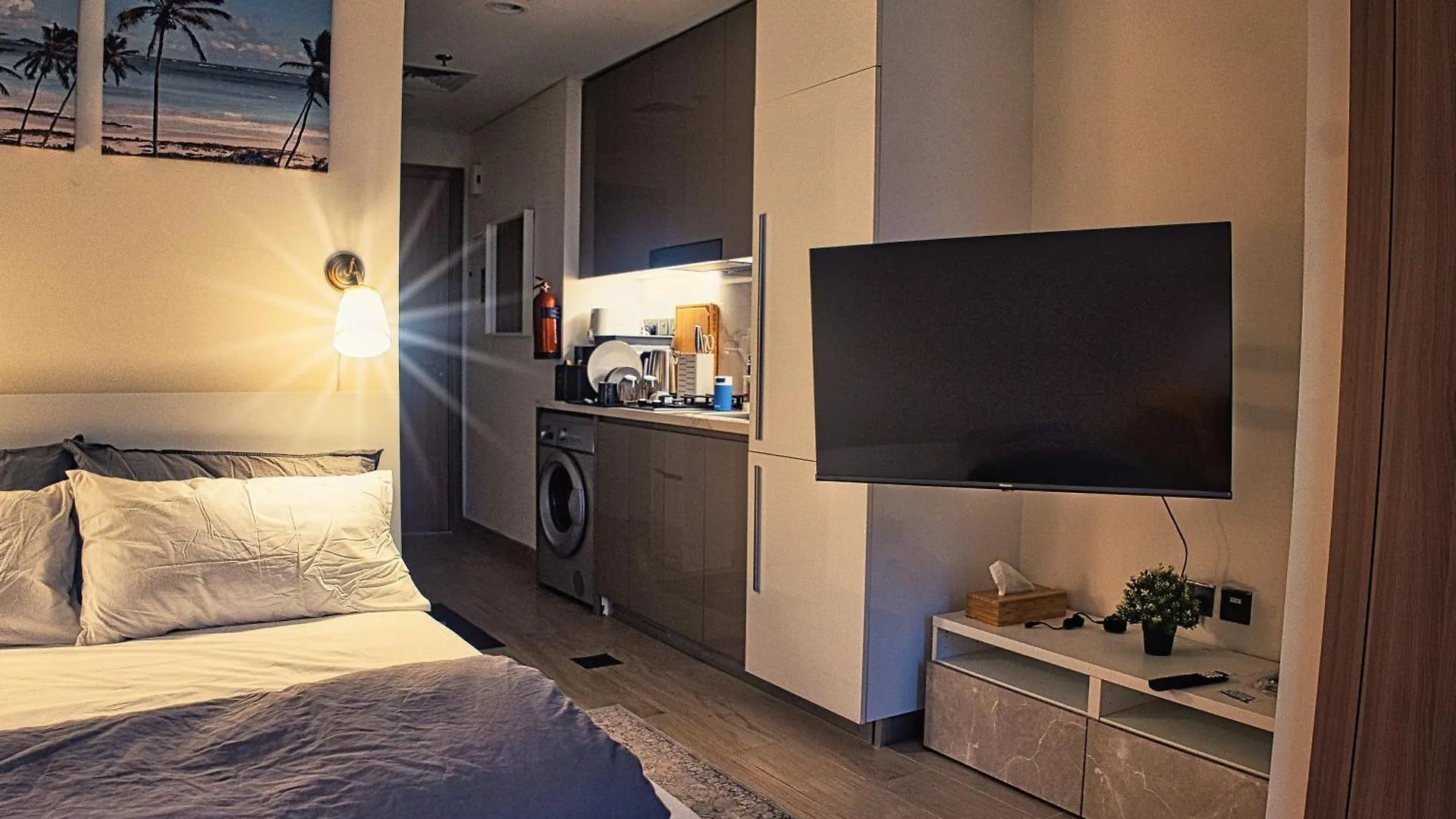 Stylish Studio Retreat Dubai Apartment